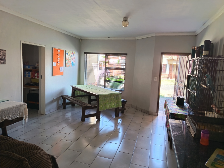 2 Bedroom Property for Sale in Waterval East North West